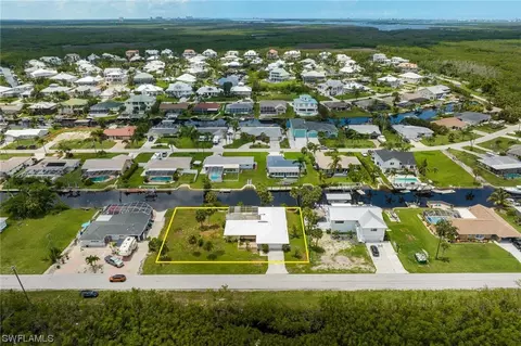 6341 Park Rd, Fort Myers, FL 33908