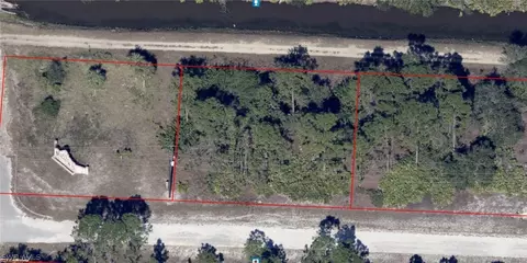 804 W 18th St, Lehigh Acres, FL 33972