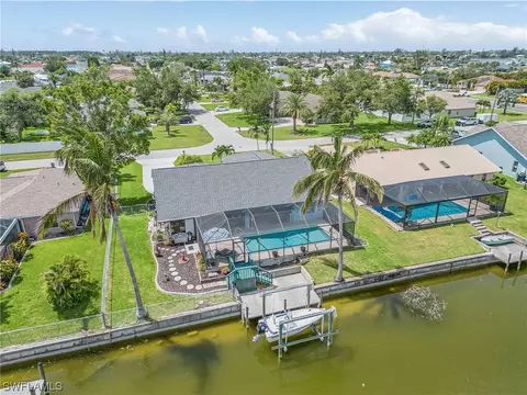 201 SW 8th St, Cape Coral, FL 33991