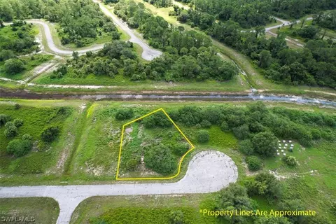 331 New Jersey Pl, Labelle, FL 33935