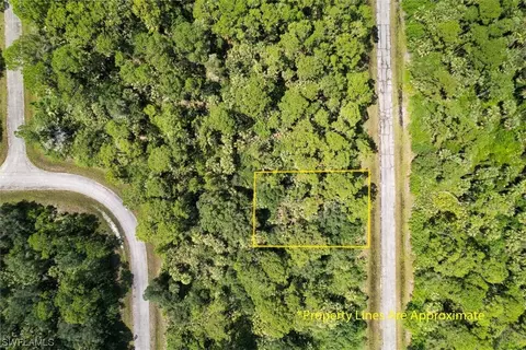 427 Skipper Ter, Labelle, FL 33935 photo 2