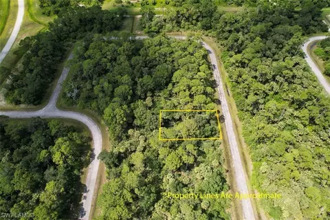 427 Skipper Ter, Labelle, FL 33935 photo 6