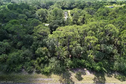 427 Skipper Ter, Labelle, FL 33935 photo 3