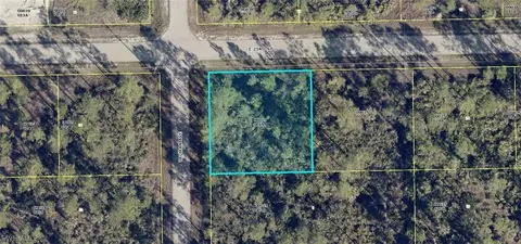3300 E 23rd St, Alva, FL 33920