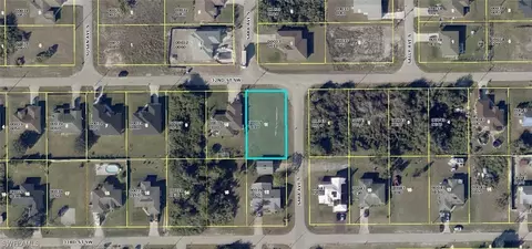 3401 32nd St SW, Lehigh Acres, FL 33976