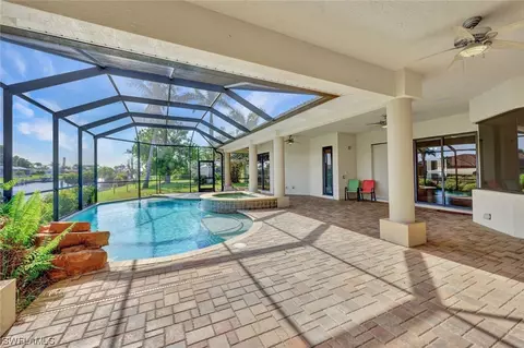 3307 SE 16th Pl, Cape Coral, FL 33904