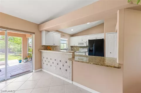 2270 Robin Dr, Naples, FL 34117 photo 9