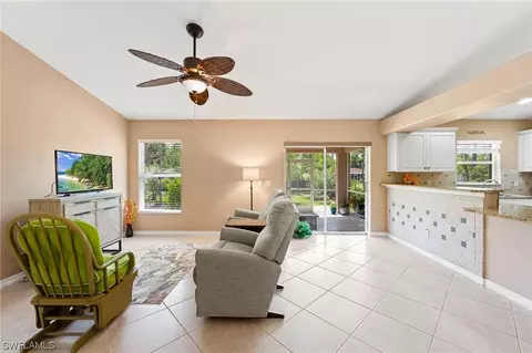 2270 Robin Dr, Naples, FL 34117 photo 2