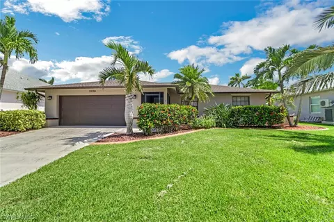 2128 SW 40th Ter, Cape Coral, FL 33914