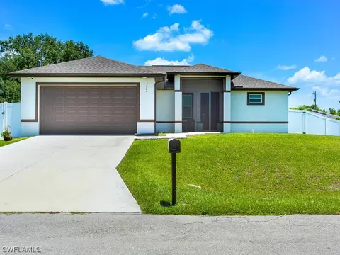4004 16th St SW, Lehigh Acres, FL 33976