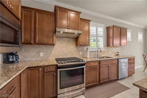 10562 Jackson Square Dr, Estero, FL 33928 photo 13