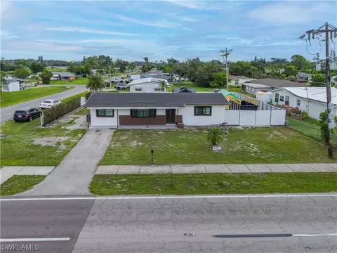 15 Leeland Heights Blvd W, Lehigh Acres, FL 33936