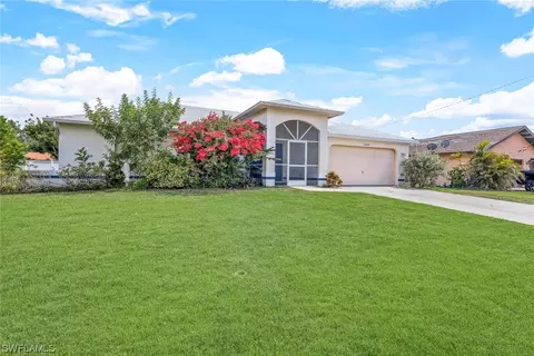 2008 SE 7th St, Cape Coral, FL 33990