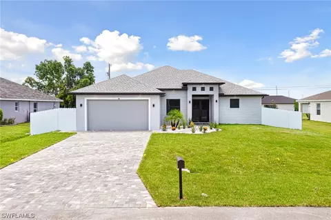 708 NW 8th Ter, Cape Coral, FL 33993