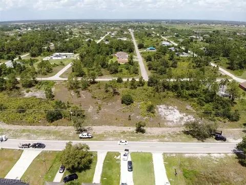 378-380 Bell Blvd S, Lehigh Acres, FL 33974