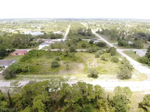 476-478 Bell Blvd S, Lehigh Acres, FL 33974