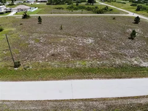 855 Palomino St E, Lehigh Acres, FL 33974
