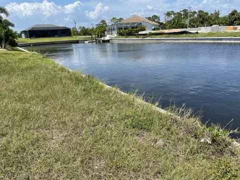 3035 NW 41st Ave, Cape Coral, FL 33993