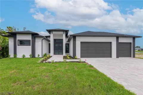 1226 SW Santa Barbara Pl, Cape Coral, FL 33991