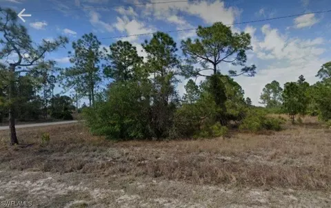 105 Pearson St, Lehigh Acres, FL 33974