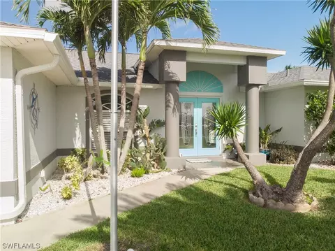 4122 SW 12th Pl, Cape Coral, FL 33914