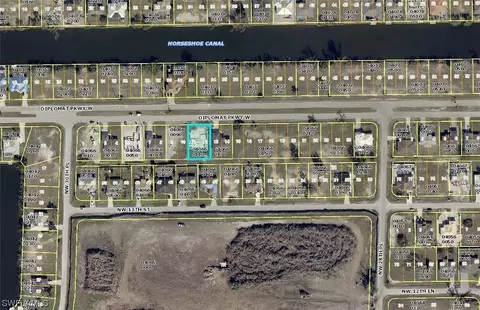 2914 Diplomat Pkwy W, Cape Coral, FL 33993