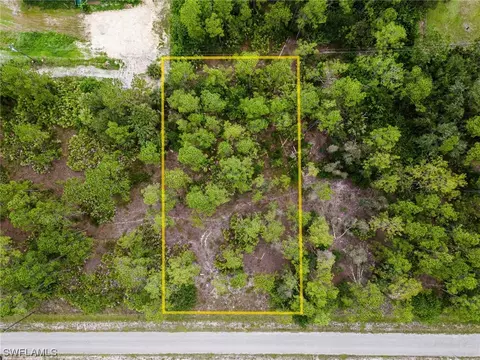 1305 Jefferson Ave, Lehigh Acres, FL 33972