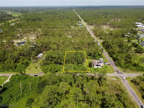 1502 Lake Ave, Lehigh Acres, FL 33972