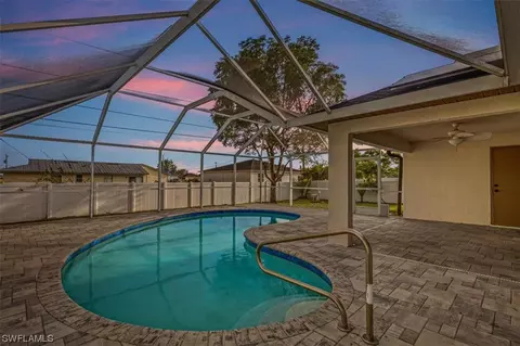 304 NE 23rd Ter, Cape Coral, FL 33909