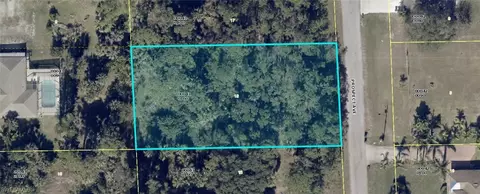707 Prospect Ave, Lehigh Acres, FL 33972