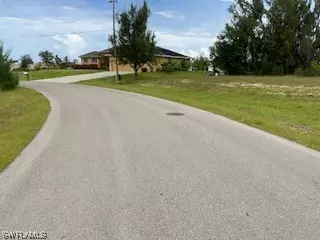 2615 SW 2nd Ter, Cape Coral, FL 33991
