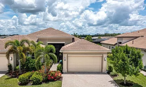 28435 Halton Ln, Bonita Springs, FL 34135