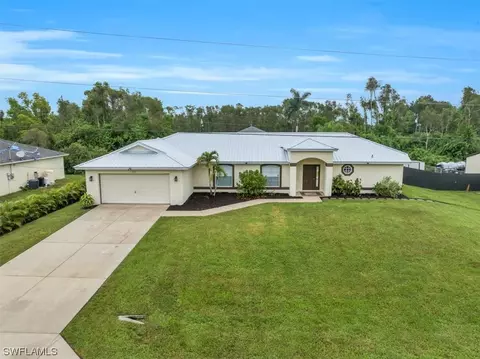 727 Kari Cir, Lehigh Acres, FL 33974