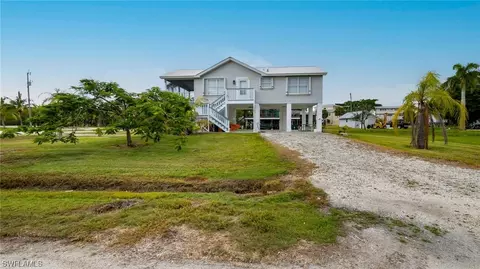 408 Allen Ave, Everglades City, FL 34139