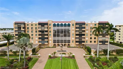 3430 Gulf Shore Blvd N #4G, Naples, FL 34103