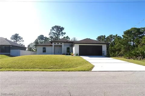 2907 34th St W, Lehigh Acres, FL 33971