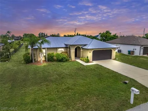128 SE 5th Pl, Cape Coral, FL 33990