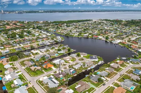 4607 Vinewood Cir, North Fort Myers, FL 33903