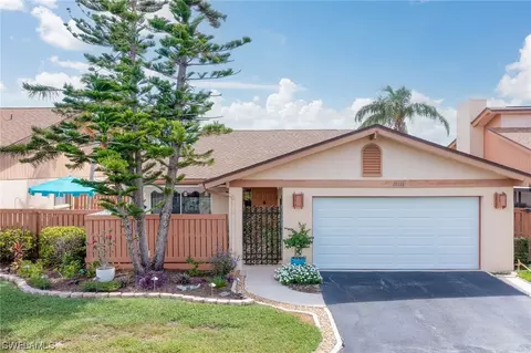 6413 Royal Woods Dr, Fort Myers, FL 33908
