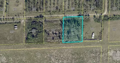 6271 Pinecrest Dr, Bokeelia, FL 33922