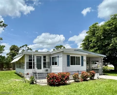 832 Holly Berry Ct, North Fort Myers, FL 33917