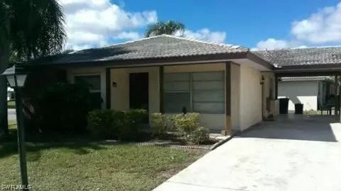 6 Parkwood Villas Ct, Lehigh Acres, FL 33936