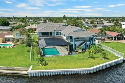 2294 SE 28th St, Cape Coral, FL 33904