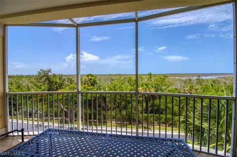 20041 Sanibel View Cir #202, Fort Myers, FL 33908