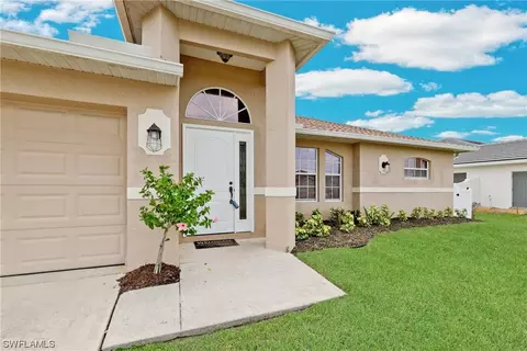 321 SW 25th Pl, Cape Coral, FL 33991
