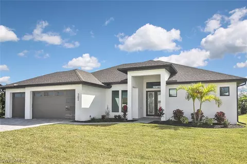 502 SW 8th Ter, Cape Coral, FL 33991