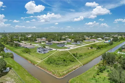 5303 Butte St, Lehigh Acres, FL 33971