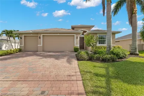 2906 SW 32nd St, Cape Coral, FL 33914
