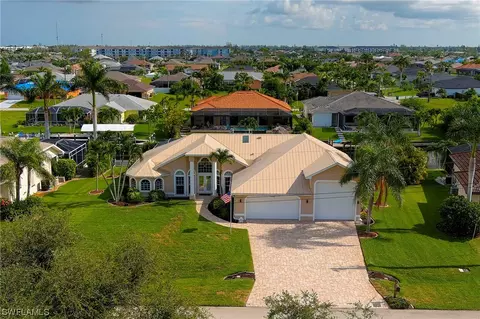 1727 SW 41st St, Cape Coral, FL 33914