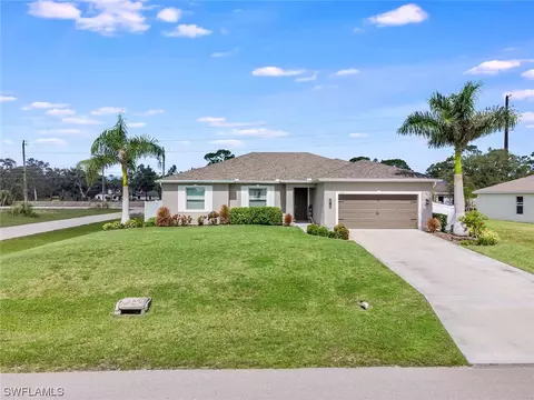 3434 NE 8th Pl, Cape Coral, FL 33909